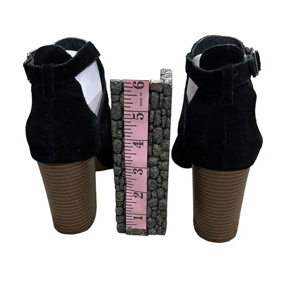 GAP Black Suede Peep Toe Ankle Strap Block Heel Sandals Size 7 Women's - Picture 8 of 9
